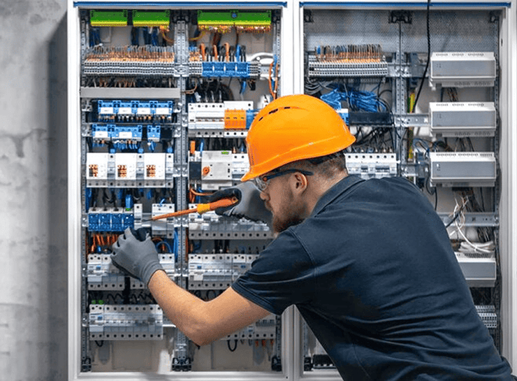 Endüstriyel Elektrik Arızalarında Alınabilecek Önlemler